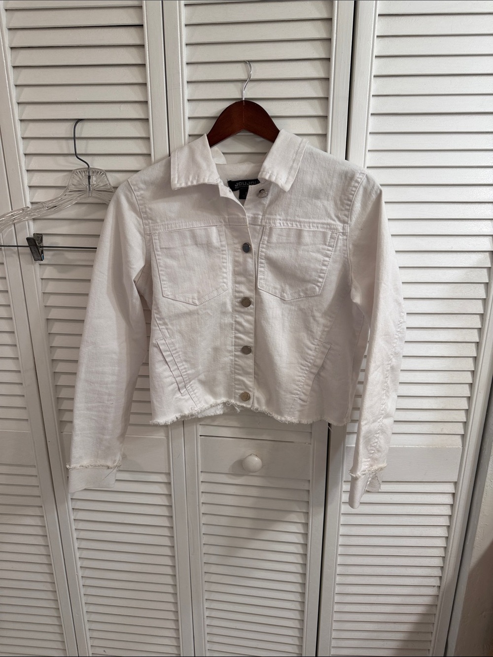 Jou Jou White Cropped Denim Jacket with Raw Hem